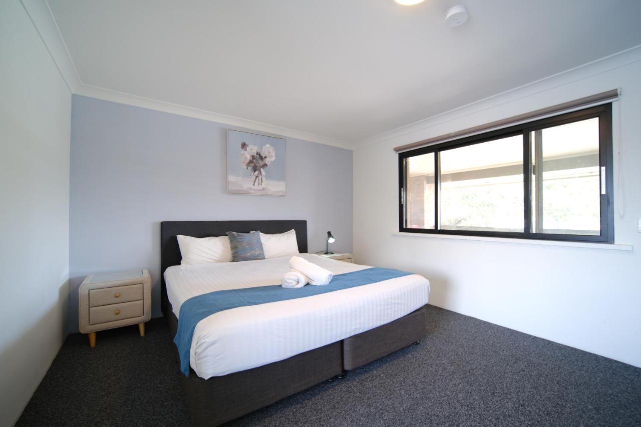Lakeside Inn Wollongong Primbee Ngoại thất bức ảnh