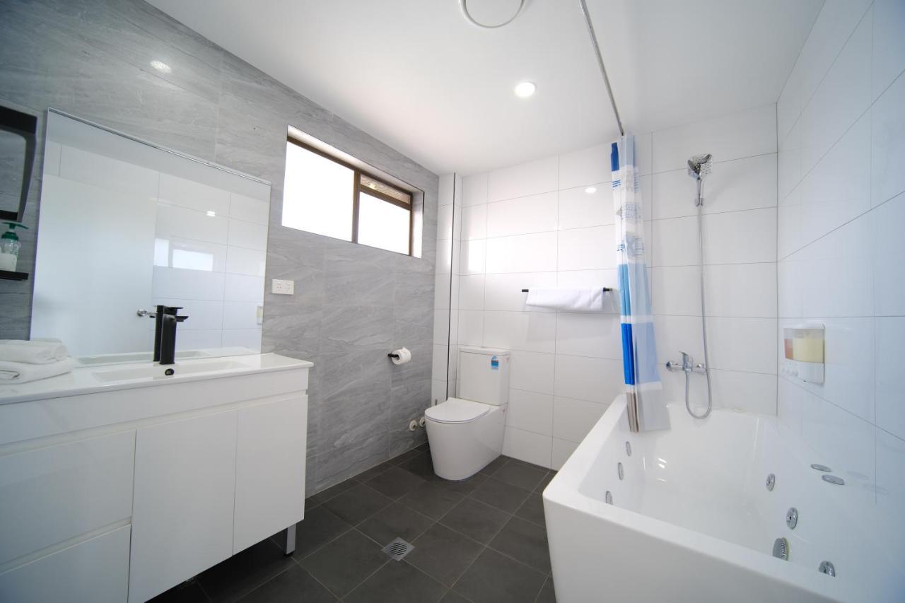 Lakeside Inn Wollongong Primbee Ngoại thất bức ảnh
