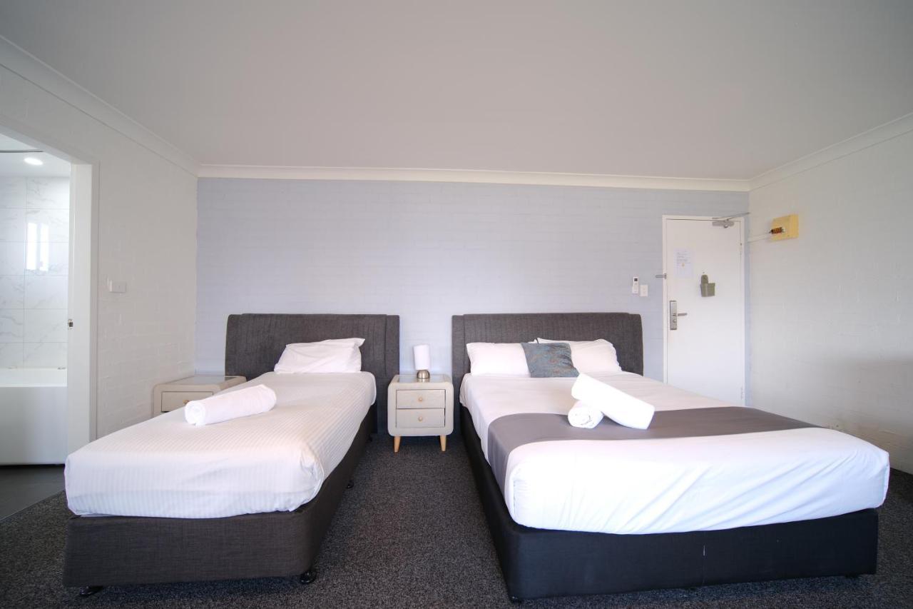 Lakeside Inn Wollongong Primbee Ngoại thất bức ảnh