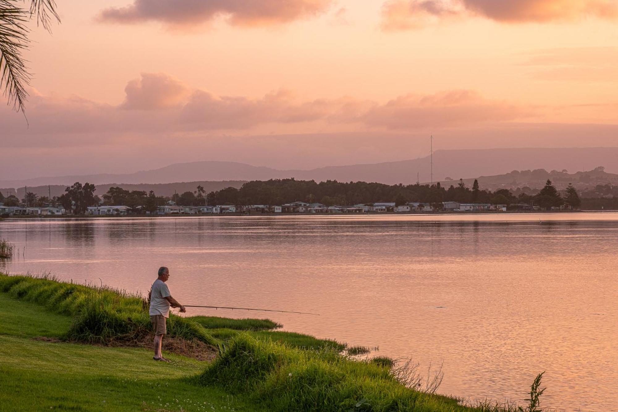 Lakeside Inn Wollongong Primbee Ngoại thất bức ảnh