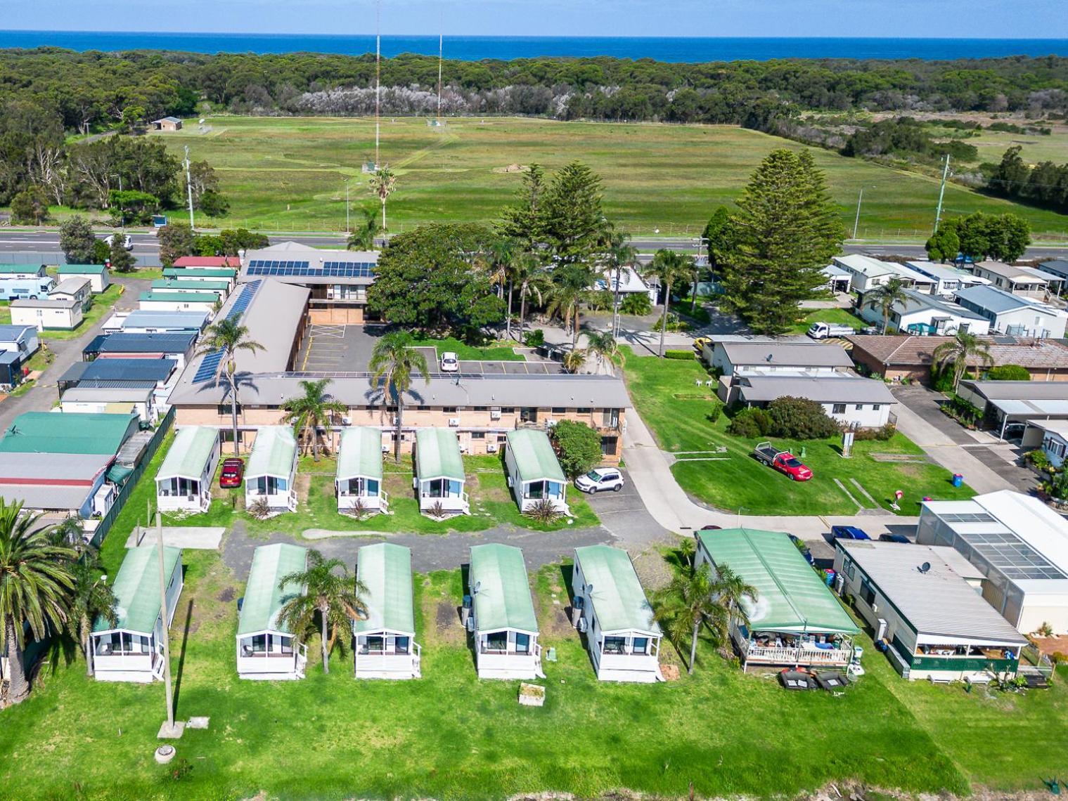 Lakeside Inn Wollongong Primbee Ngoại thất bức ảnh