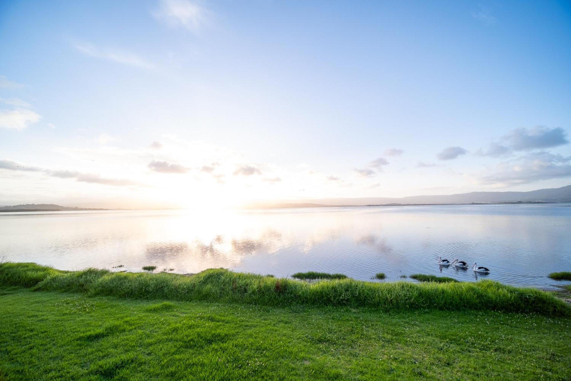 Lakeside Inn Wollongong Primbee Ngoại thất bức ảnh