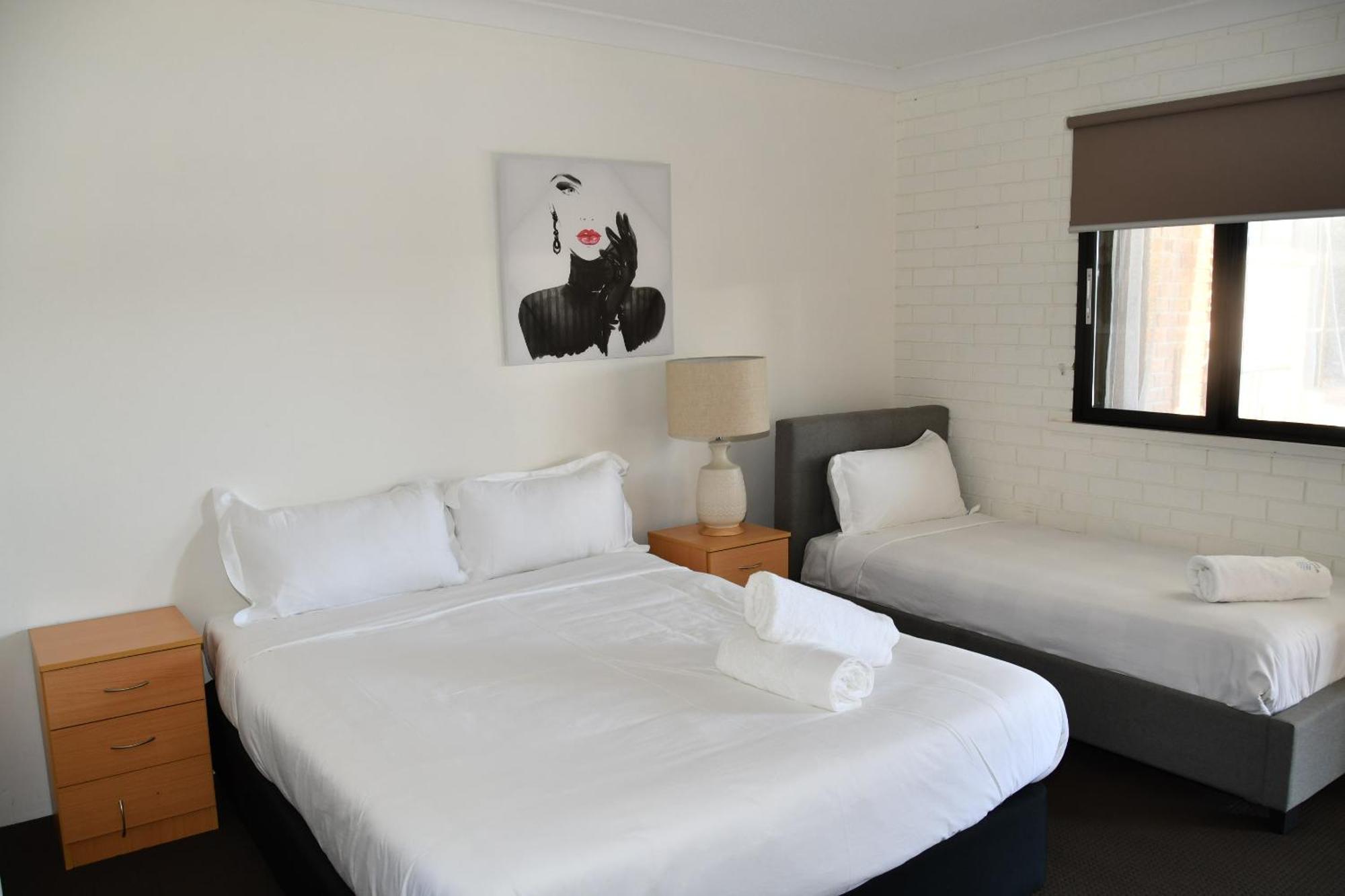 Lakeside Inn Wollongong Primbee Ngoại thất bức ảnh